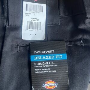Brand new Dickies cargo pants relaxed straight
